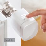 EVE 20EBP1701 Pantalla LED Control Automático Bluetooth/Thread HomeKit Válvula Termostática Inteligente – Pack de 4 unidades - Imagen 4